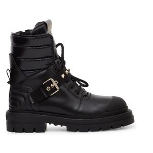 NIB $1390 Valentino Garavani Rockstud Combat Boot in size 37!
